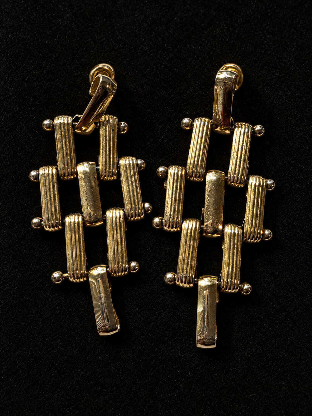 ⚜️ Gold-Tone Drop Earrings | Statement Lattice | Ribbed Bar Links 💗
